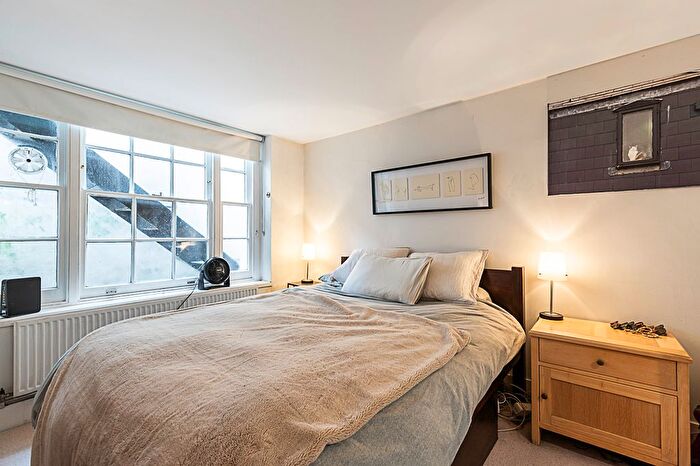 1 Bedroom Flat To Rent In Carmel Court, Holland Street, London, W8
