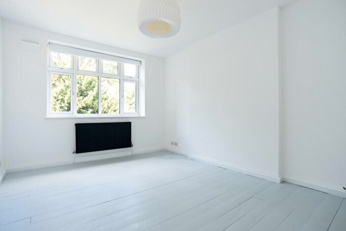 1 Bedroom Apartment To Rent In Southside, Carleton Road, N7