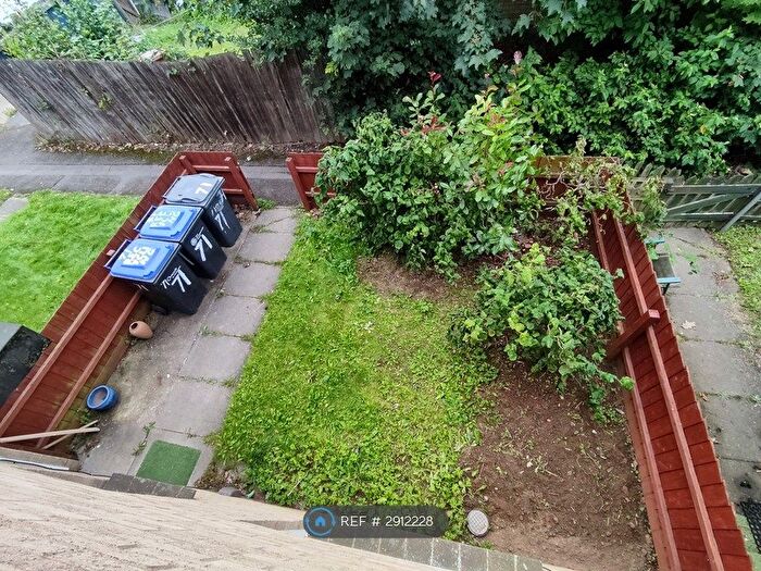 3 Bedroom Terraced House To Rent In Harefield Road, Northampton, NN3