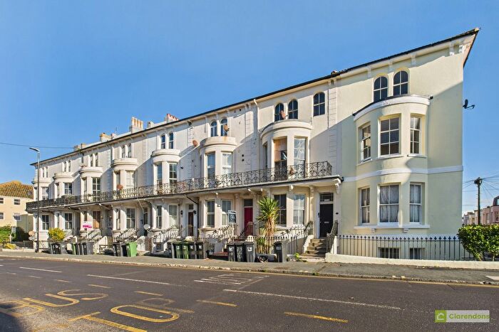 2 Bedroom Flat To Rent In Cavendish Place, Eastbourne, BN21