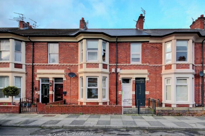 2 Bedroom Flat To Rent In Belford Terrace, North Shields, Tyne And Wear, NE30