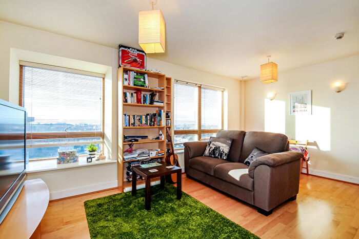 2 Bedroom Apartment To Rent In Sherman Road, Bromley, BR1