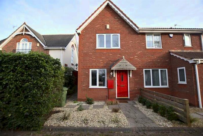 2 Bedroom Semi-Detached House To Rent In Westons Brake, Emersons Green, Bristol, BS16