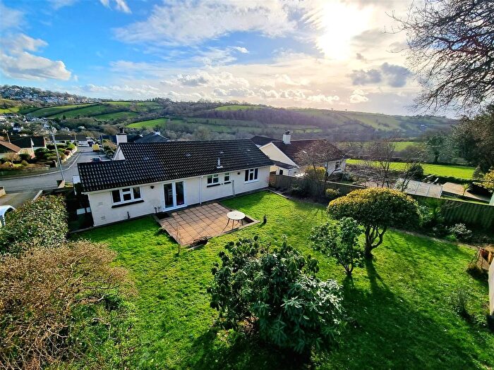 3 Bedroom Detached Bungalow For Sale In Hollies Road, Launceston, PL15