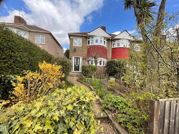 3 Bedroom Semi Detached House For Sale In East Rochester Way, Sidcup, DA15