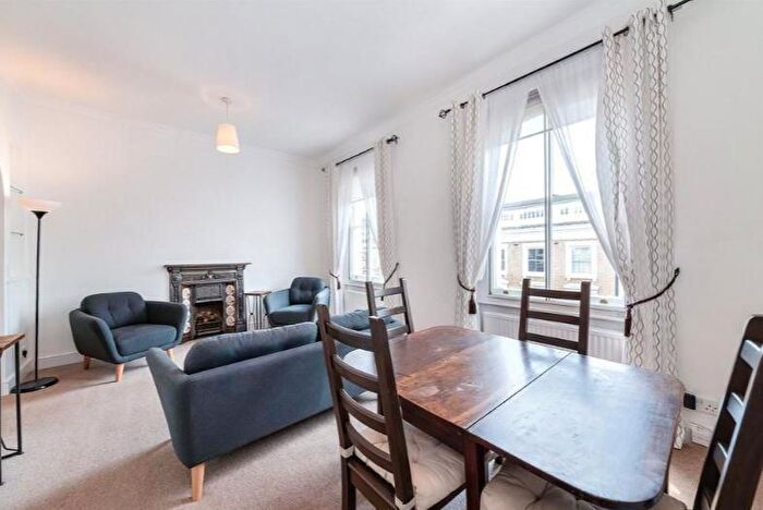 2 Bedroom Flat To Rent In Harley Street, Marylebone, London, W1G