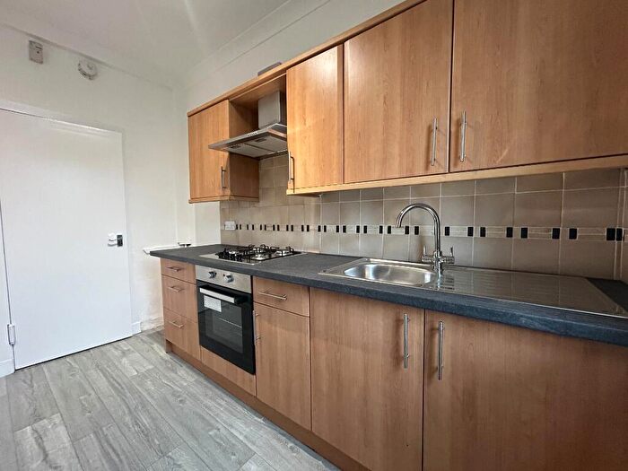 2 Bedroom Flat To Rent In Troon Street, Dalmarnock, Glasgow, G40