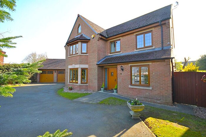 6 Bedroom Detached House For Sale In Grange Road, Doncaster, DN4