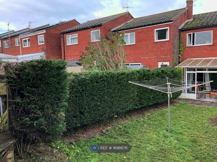 5 Bedroom Terraced House To Rent In Tippett Close, Colchester, CO4