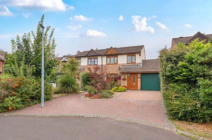 3 Bedroom Semi-Detached House For Sale In Norridge View, Warminster, BA12