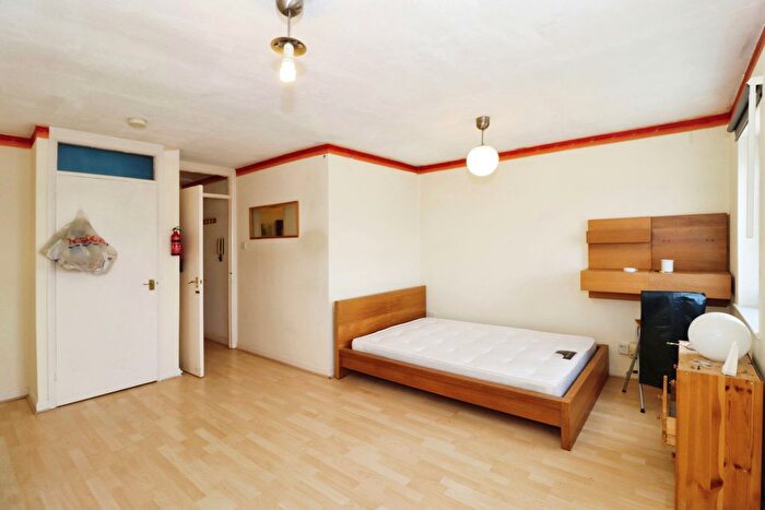 1 Bedroom Flat For Sale In Gloucester Road North, Filton, Bristol, Gloucestershire, BS34