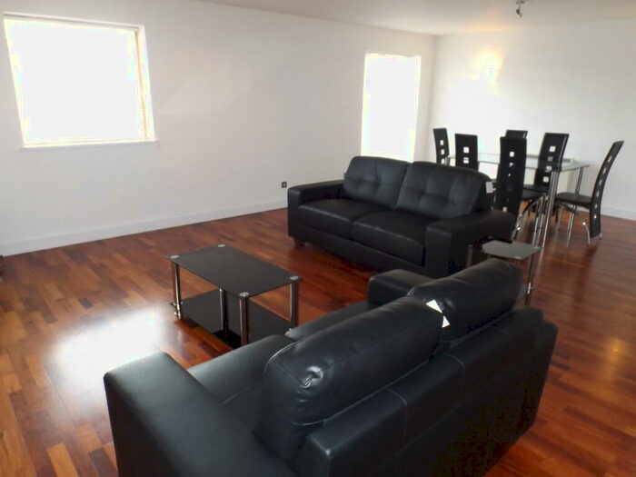 2 Bedroom Apartment To Rent In Henke Court, Cardiff, CF10