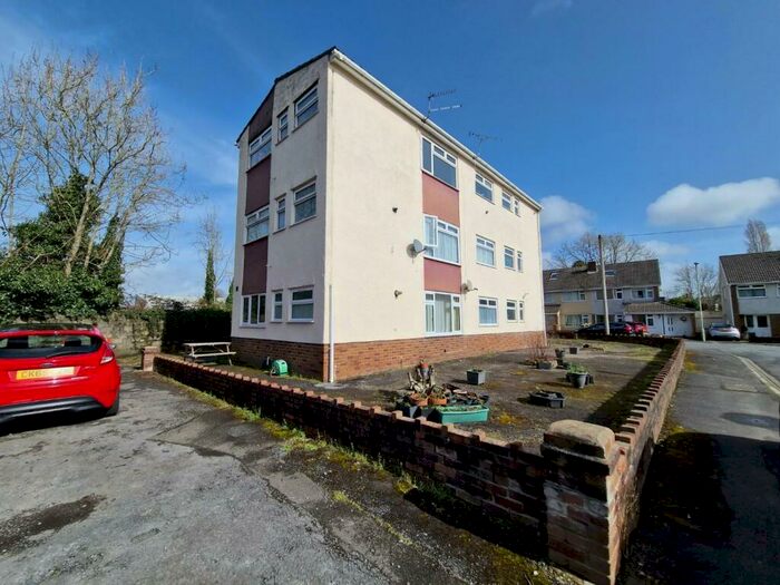 2 Bedroom Flat To Rent In Mill House Flats, Millfield, Bridgend, CF31