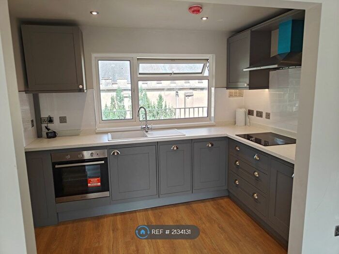 3 Bedroom Maisonette To Rent In St. Marys Square, Gloucester, GL1