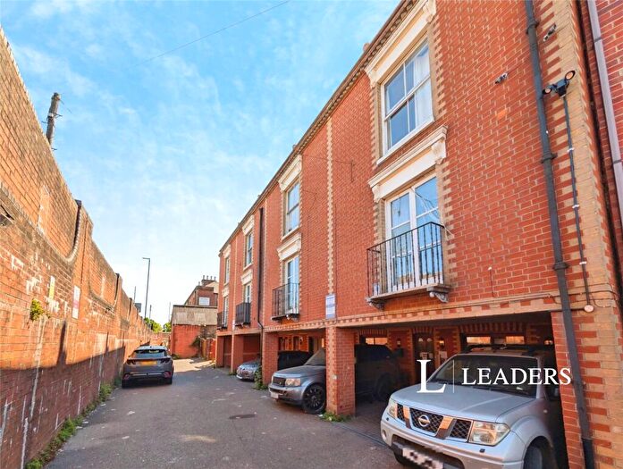 1 Bedroom Apartment For Sale In Northam Road, Southampton, Hampshire, SO14