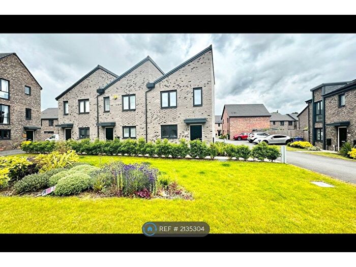 2 Bedroom End Of Terrace House To Rent In Woodyard Avenue, Chesterfield, S41