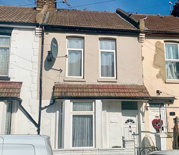 3 Bedroom Terraced House For Sale In May Road, Gillingham, Kent, ME7