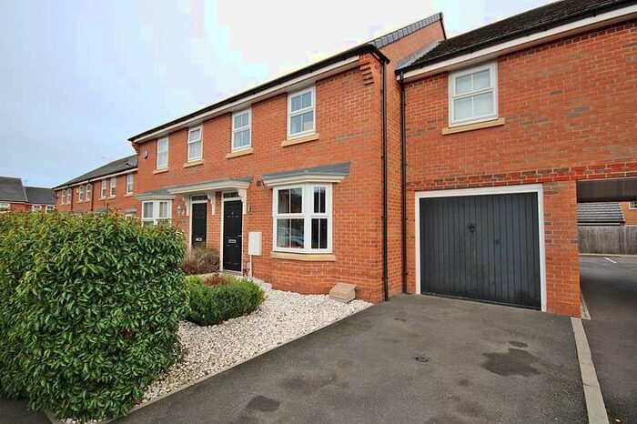 3 Bedroom Semi-Detached House To Rent In Palmdale Gardens, Great Sankey, Warrington, WA5