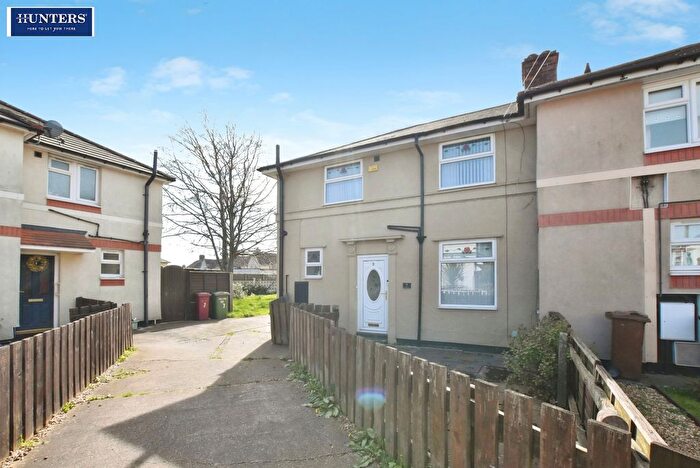 End Terrace House To Rent In Abercorn Street, Scunthorpe, DN16