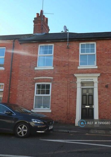 3 Bedroom Terraced House To Rent In Byron Street, Northampton, NN2