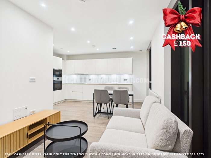 2 Bedroom Flat To Rent In West Ham – Bedrooms Flat, E16