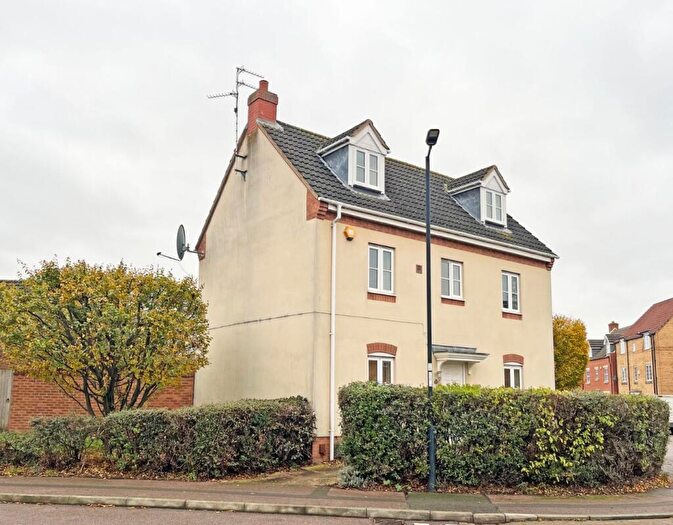 4 Bedroom Detached House For Sale In Crystal Drive, Peterborough, PE2