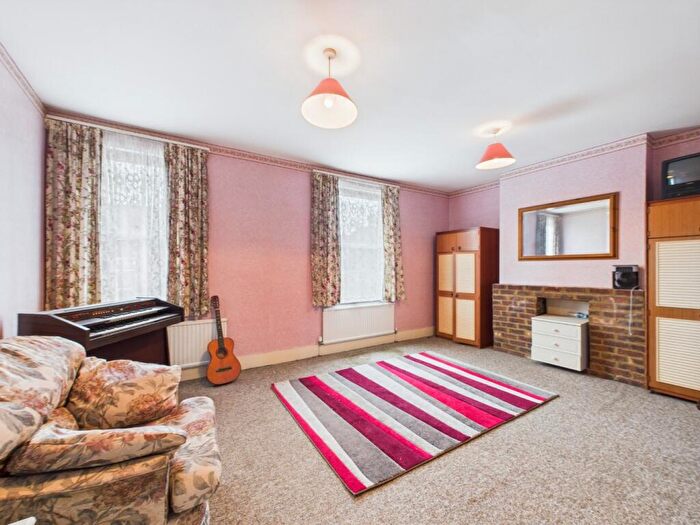 4 Bedroom End Of Terrace House For Sale In London Road, Bromley, Kent, BR1