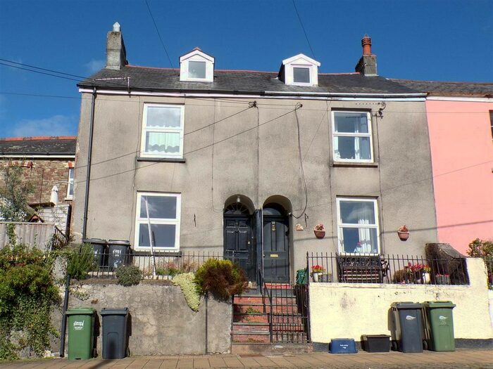 2 Bedroom Terraced House To Rent In West Street, South Molton, EX36