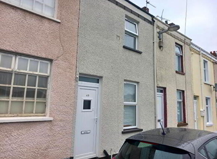 2 Bedroom Mid Terraced House For Sale In Church Walk, Craigavon, BT67