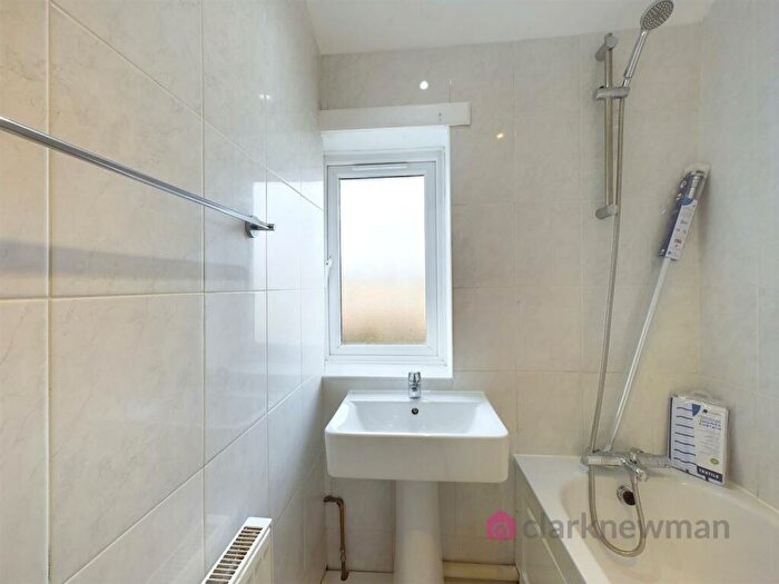 2 Bedroom End Of Terrace House To Rent In Carters Mead, Harlow, CM17