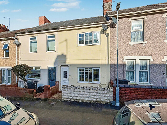 3 Bedroom Terraced House For Sale In Dryden Street, Swindon, SN1