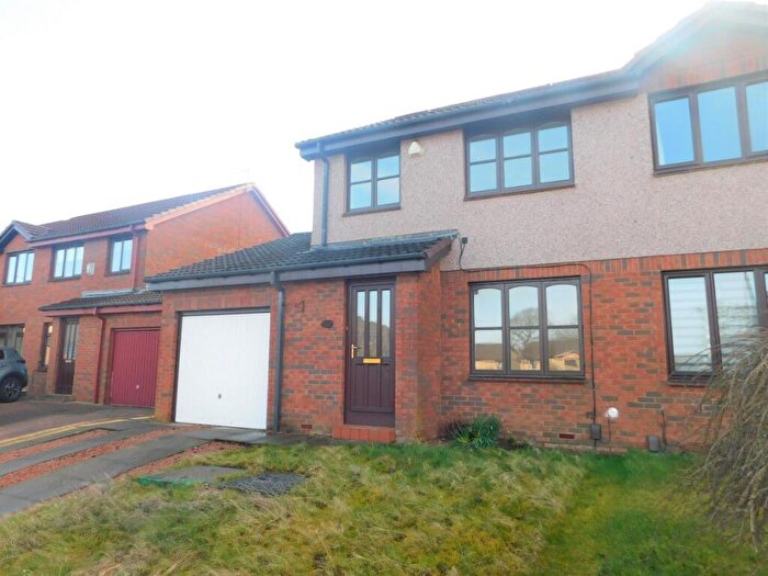3 Bedroom Semi Detached House To Rent In Braeside Park, Mid Calder, West Lothian, EH53