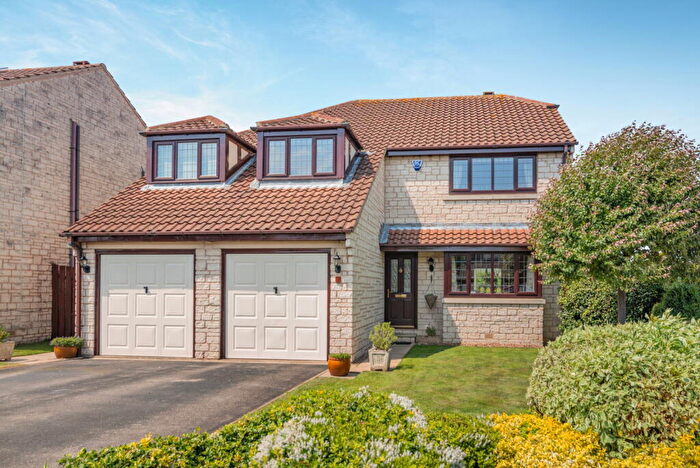 5 Bedroom Detached House For Sale In Hillam ~ Hillside Close, LS25