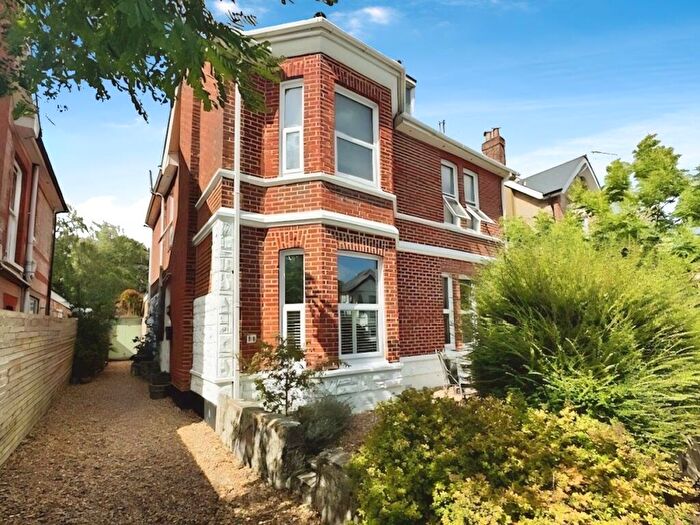 3 Bedroom House For Sale In Westbourne Park Road, Alum Chine, BH4