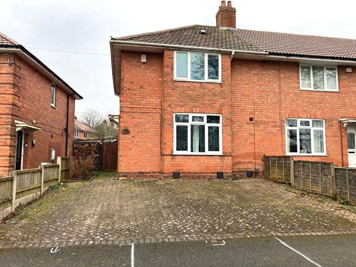3 Bedroom End Of Terrace House To Rent In Quarry Road, Birmingham, B29