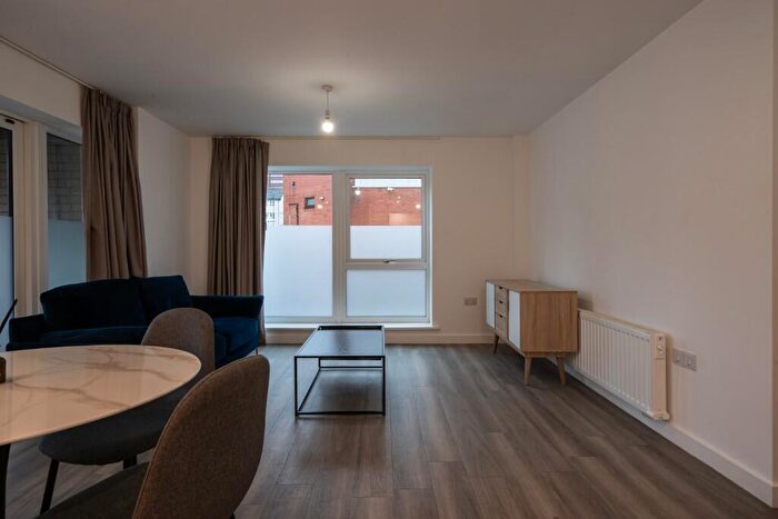 2 Bedroom Flat To Rent In Flat, Sherborne Street, Birmingham, G12
