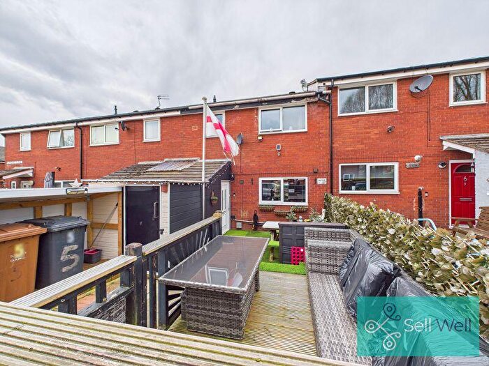3 Bedroom Terraced House For Sale In Burland Close, Salford, M7