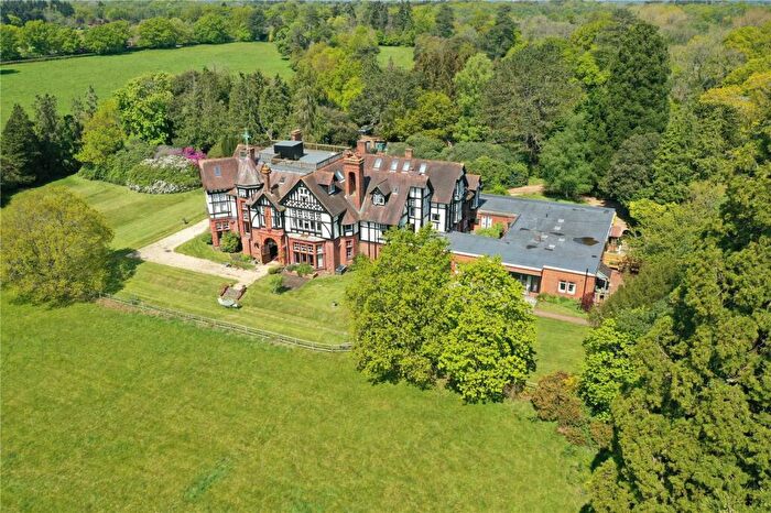 1 Bedroom Apartment For Sale In Bucklebury Place, Upper Woolhampton, Reading, Berkshire, RG7