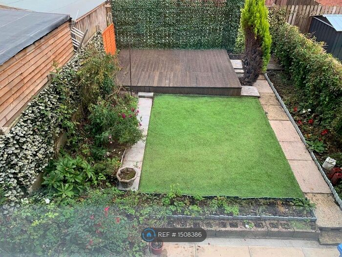 3 Bedroom Terraced House To Rent In Mount Street, Heywood, OL10