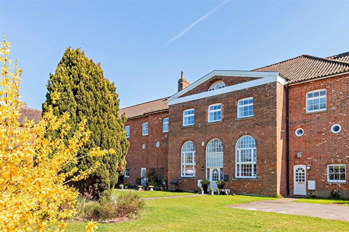 3 Bedroom Flat For Sale In St. Georges, Wicklewood, Wymondham, Norfolk, NR18