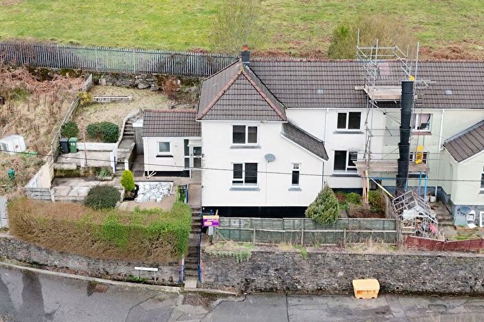 3 Bedroom Semi-detached House For Sale In Treneol, Aberdare, CF44