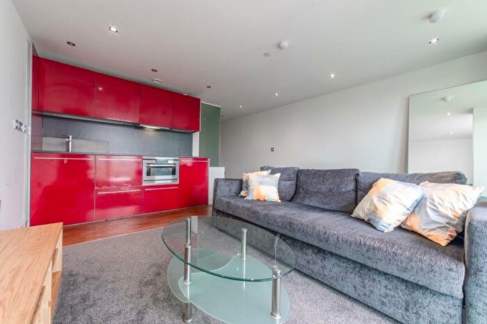 1 Bedroom Flat To Rent In Huntingdon Street, Nottingham, Nottinghamshire, NG1