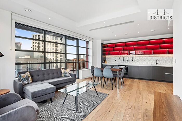 3 Bedroom Flat To Rent In City Island, London, E14