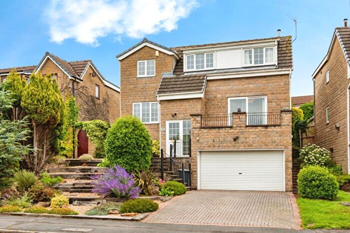5 Bedroom Detached House For Sale In Farlow Croft, High Green, Sheffield, S35