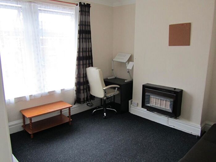 1 Bedroom Flat To Rent In Clive Street, Cardiff, CF11