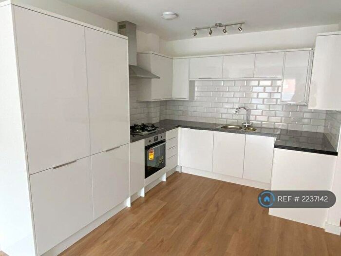 2 Bedroom Flat To Rent In Bourchier House, Croydon, CR0