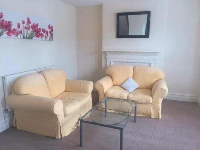 1 Bedroom Flat To Rent In Marlborough Road, Roath, Cardiff, CF23