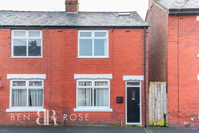 2 Bedroom End Of Terrace House For Sale In Cross Street, Leyland, PR25