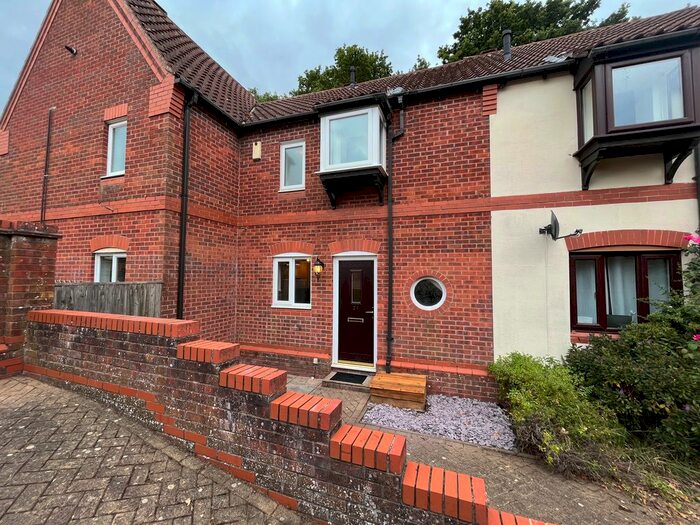 2 Bedroom Terraced House To Rent In Churchill Avenue, Bishops Waltham, SO32