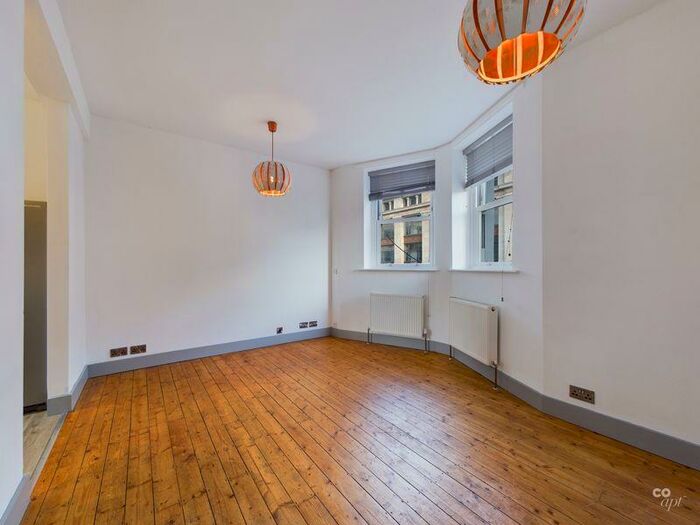 3 Bedroom Flat To Rent In London Road, Brighton, BN1